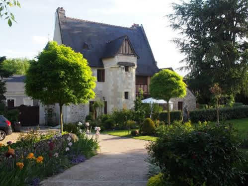 Готель Manoir Du Rouvre Mettray Екстер'єр фото